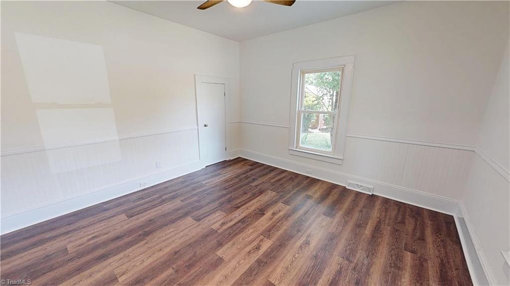 property viewer photo 6
