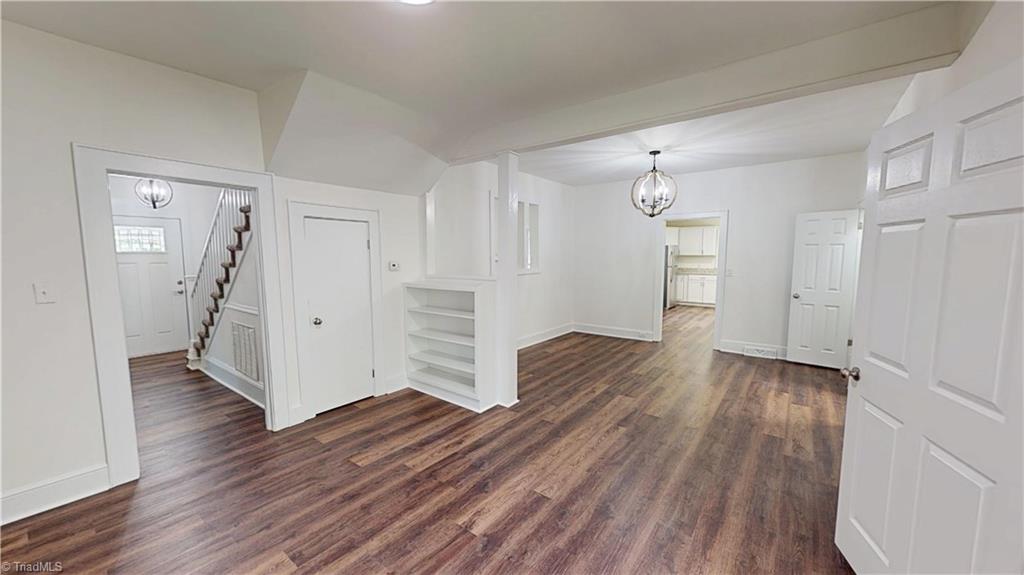 property viewer photo 8