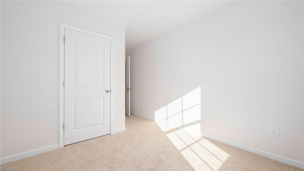 property viewer photo 11