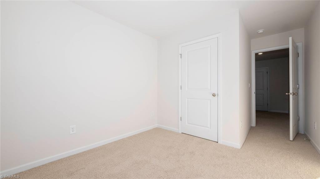 property viewer photo 12