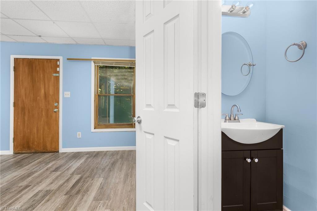 property viewer photo 18
