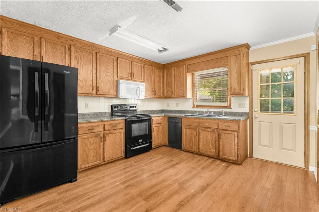 property viewer photo 5