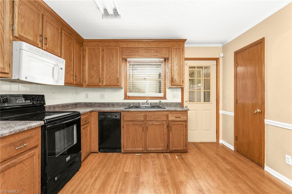 property viewer photo 6