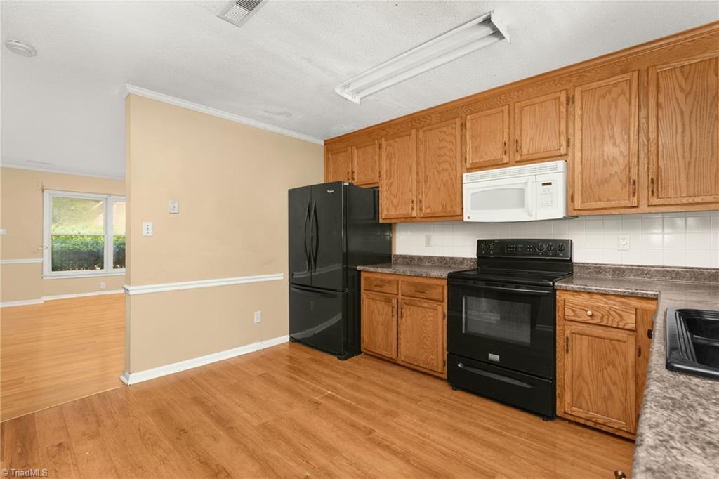 property viewer photo 7