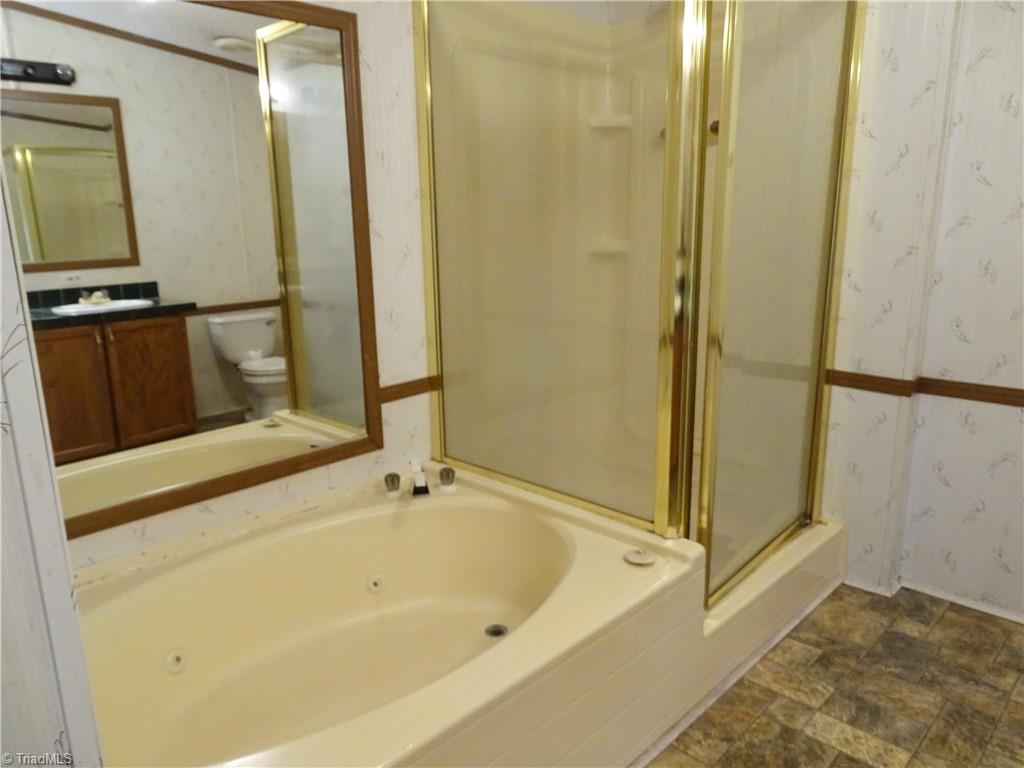 property viewer photo 18