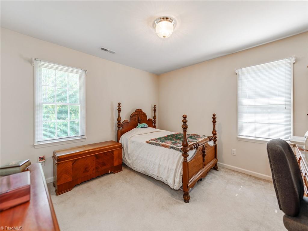 property viewer photo 18