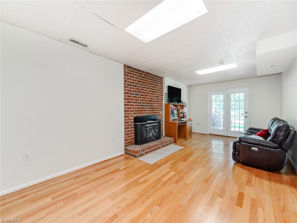 property viewer photo 24
