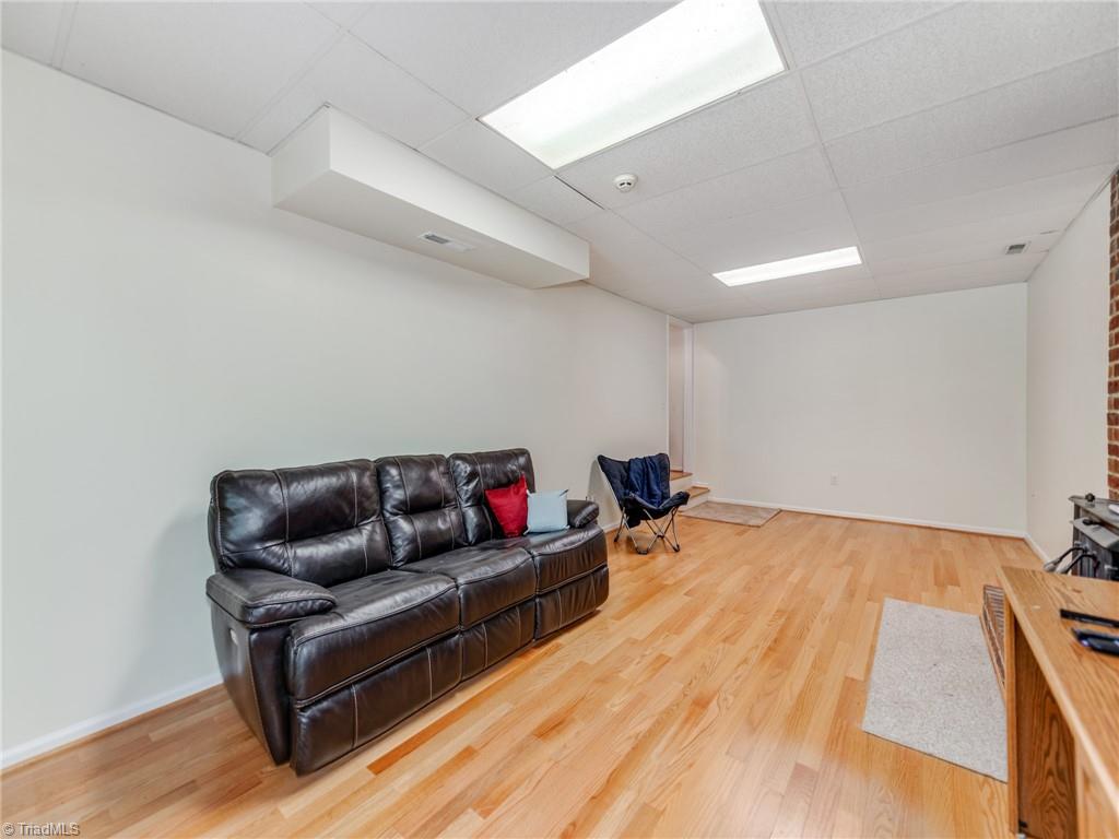 property viewer photo 25