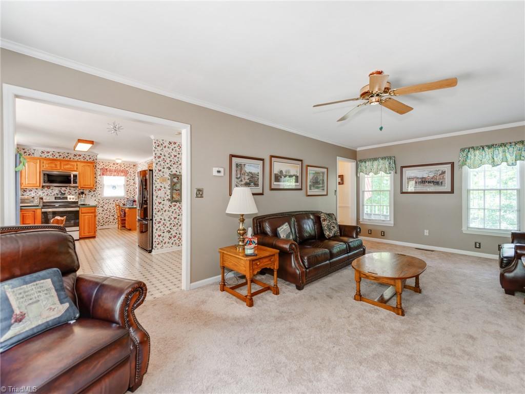 property viewer photo 7