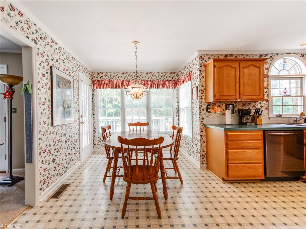 property viewer photo 9