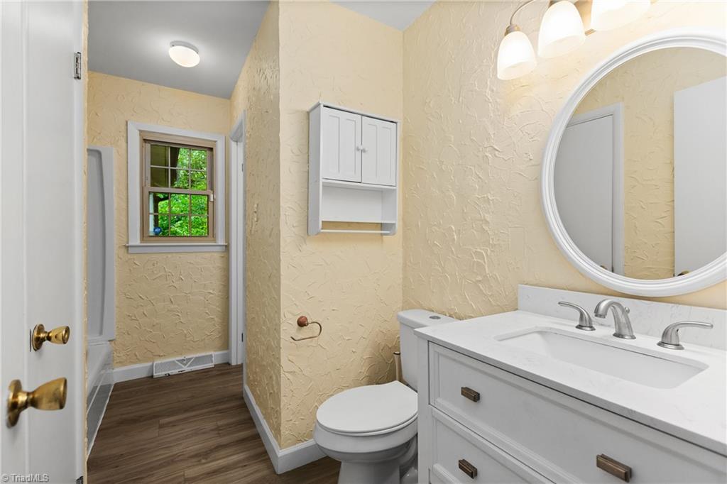 property viewer photo 15