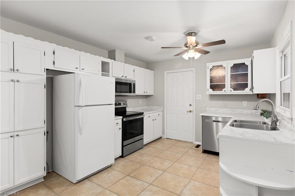property viewer photo 6