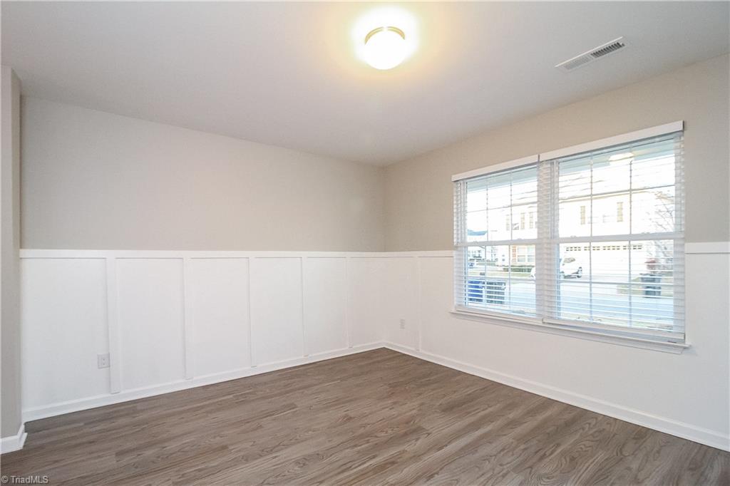 property viewer photo 5