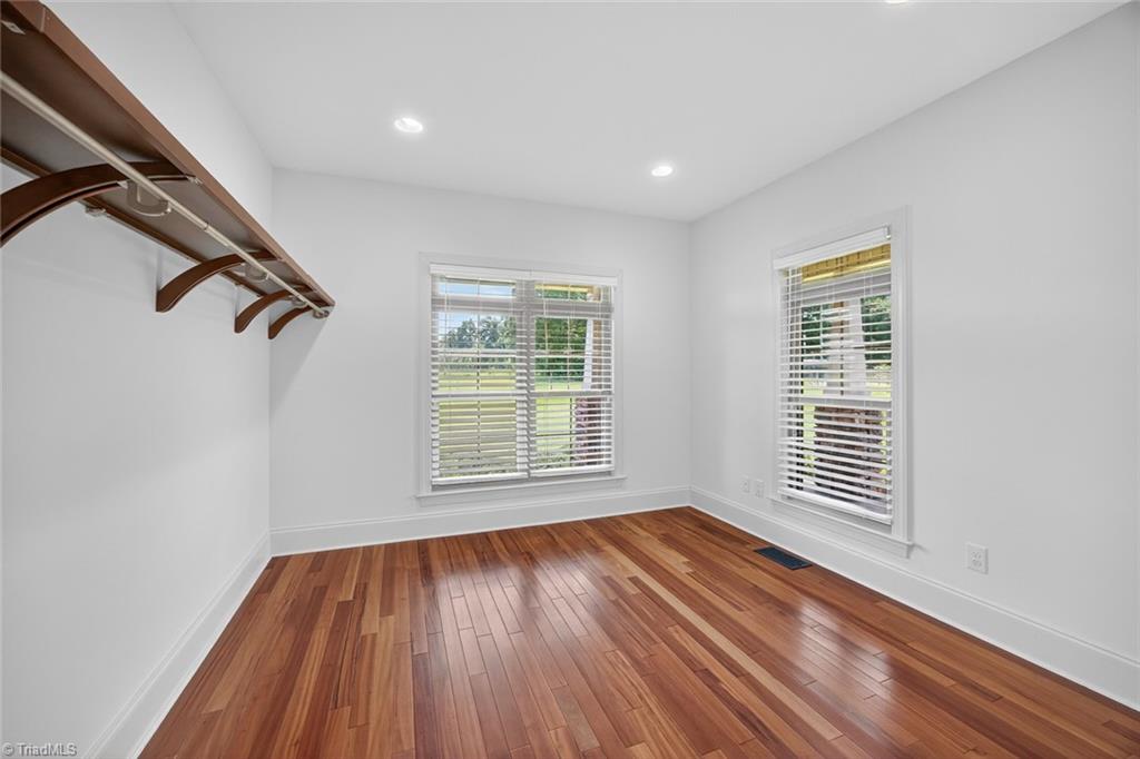 property viewer photo 27