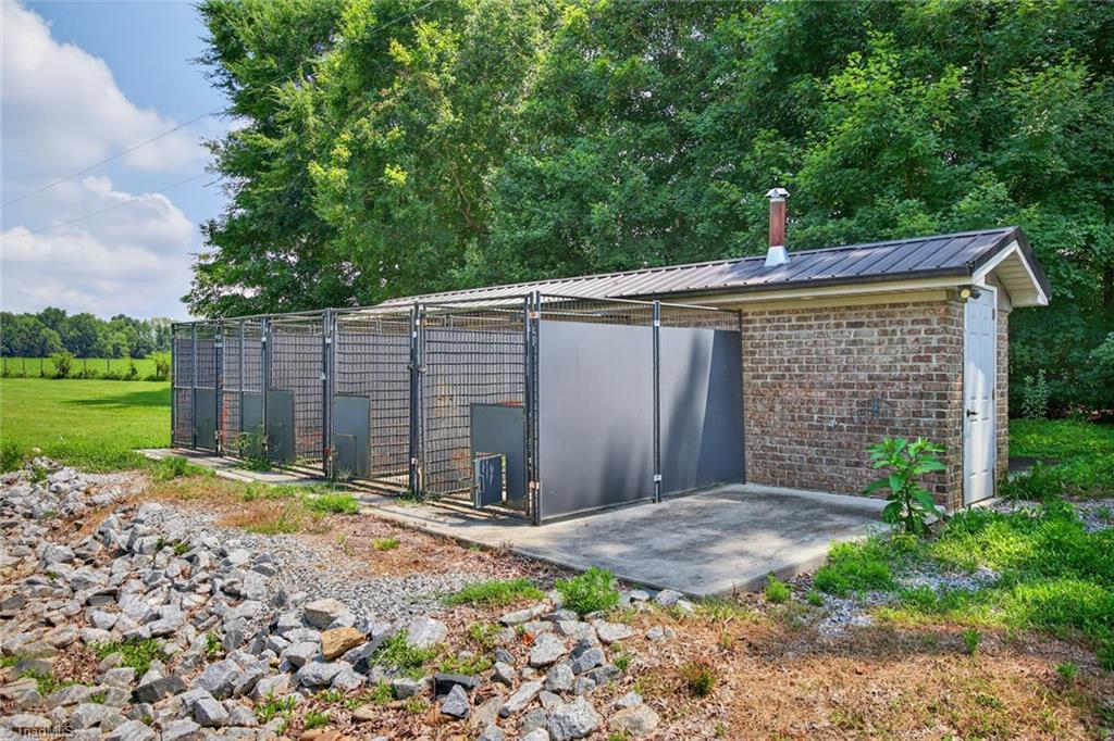 property viewer photo 40