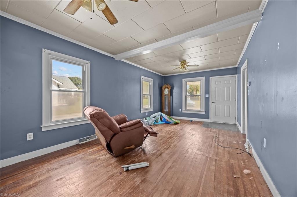 property viewer photo 12