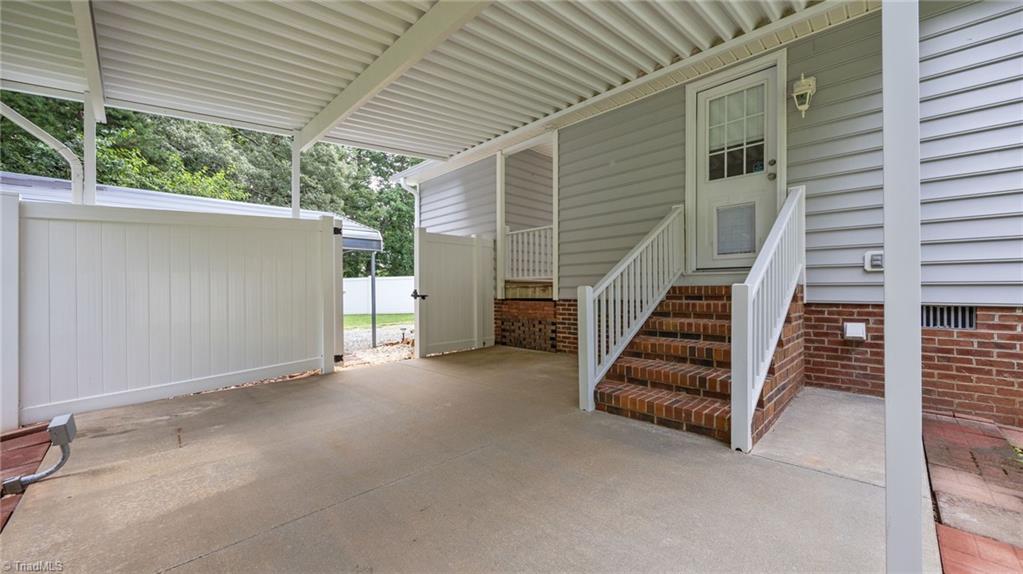 property viewer photo 26