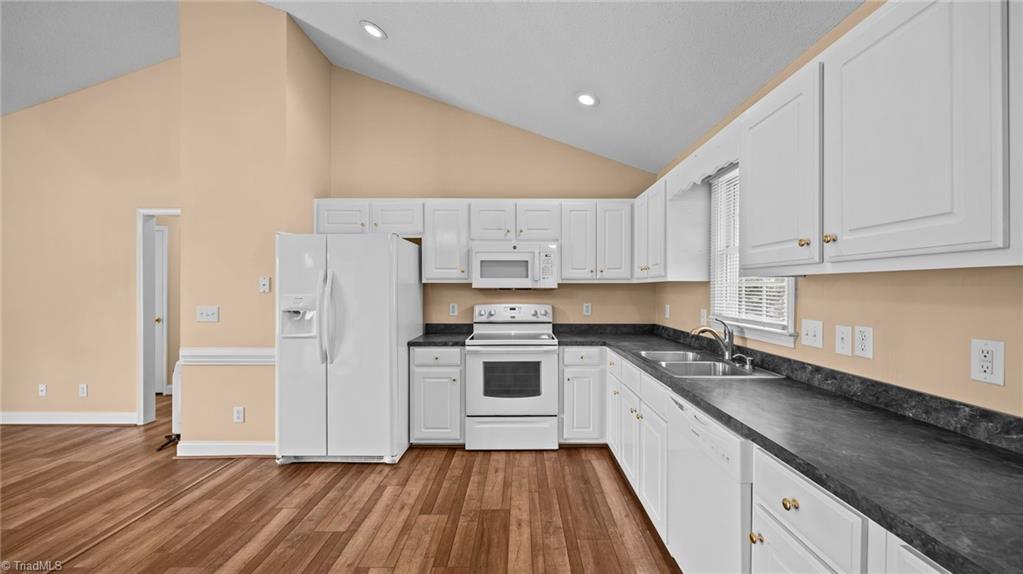 property viewer photo 8
