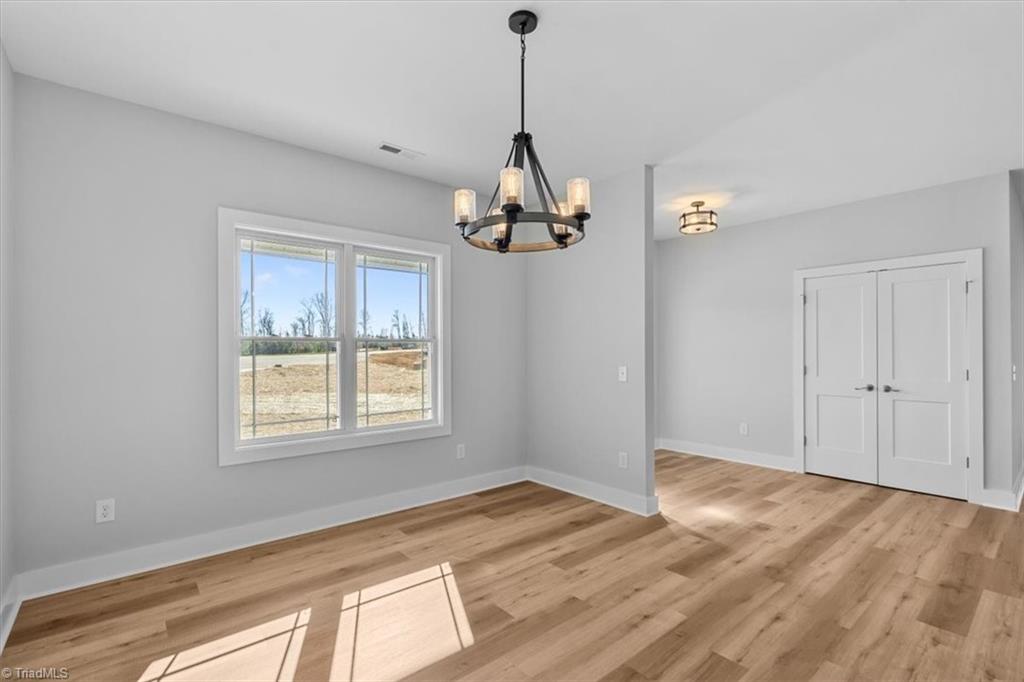 property viewer photo 15