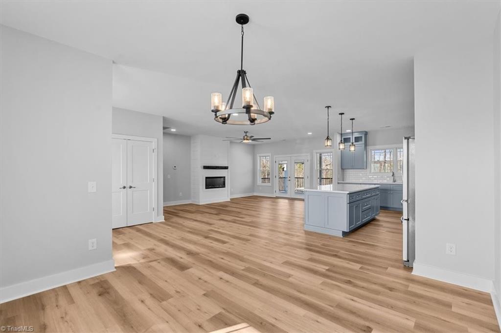 property viewer photo 16