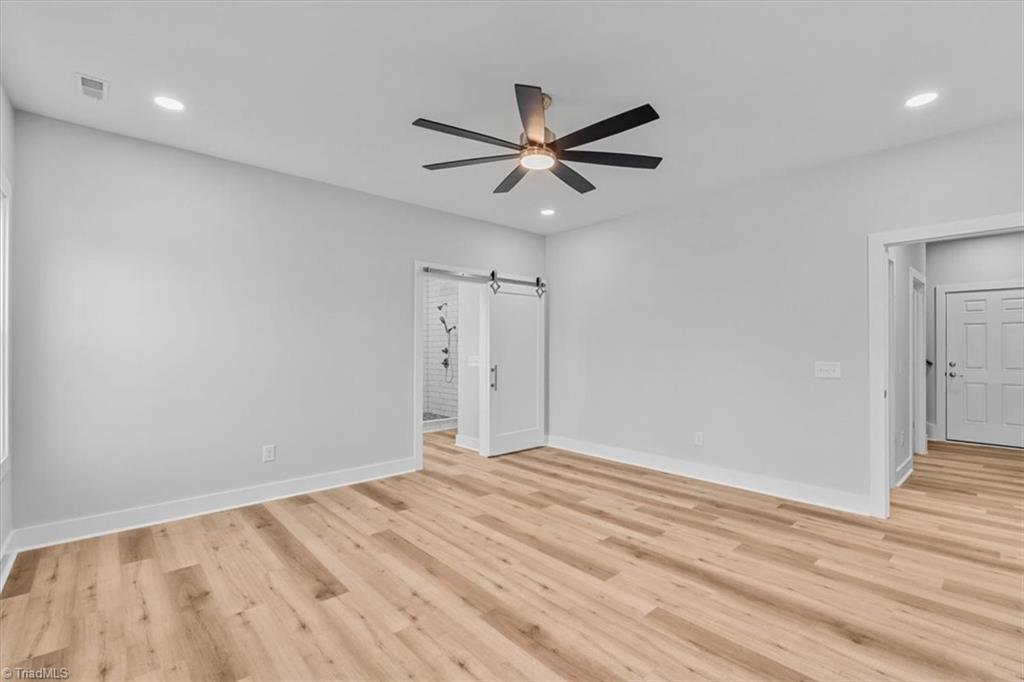 property viewer photo 19