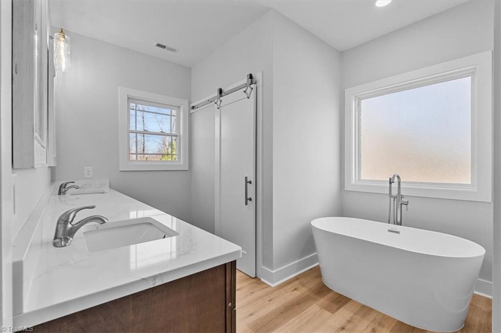 property viewer photo 21