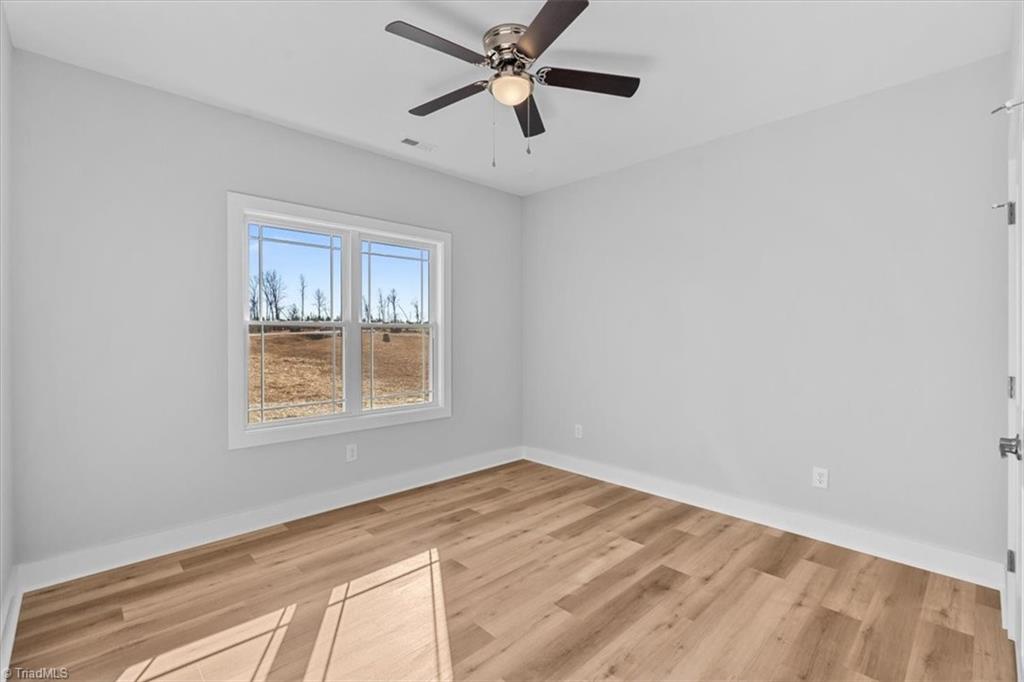 property viewer photo 28