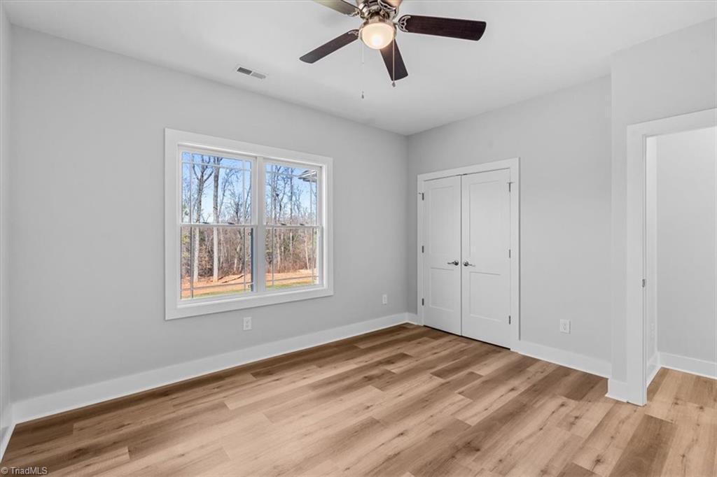 property viewer photo 32