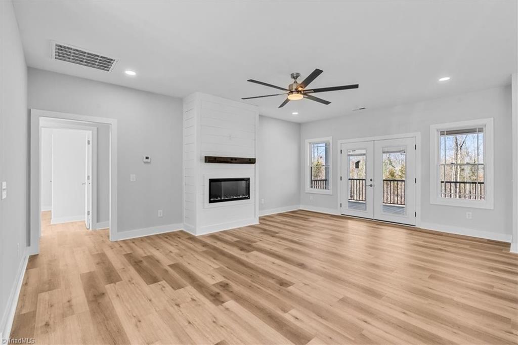 property viewer photo 4