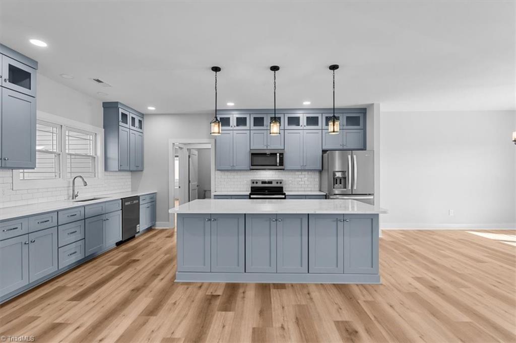 property viewer photo 8