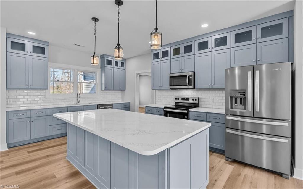 property viewer photo 9