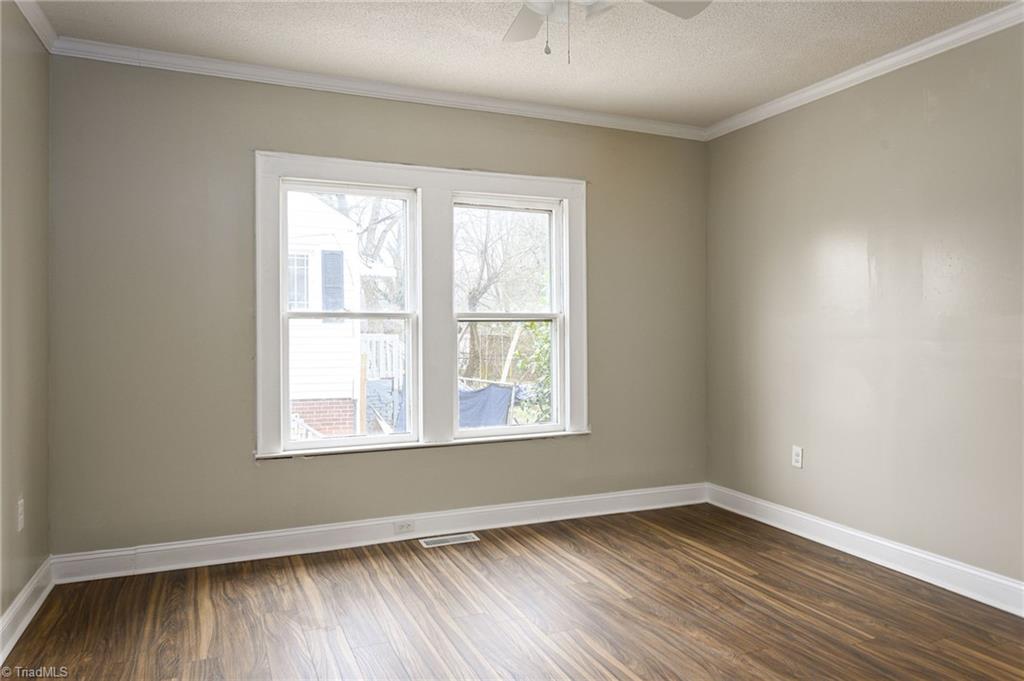 property viewer photo 12