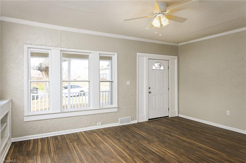 property viewer photo 4