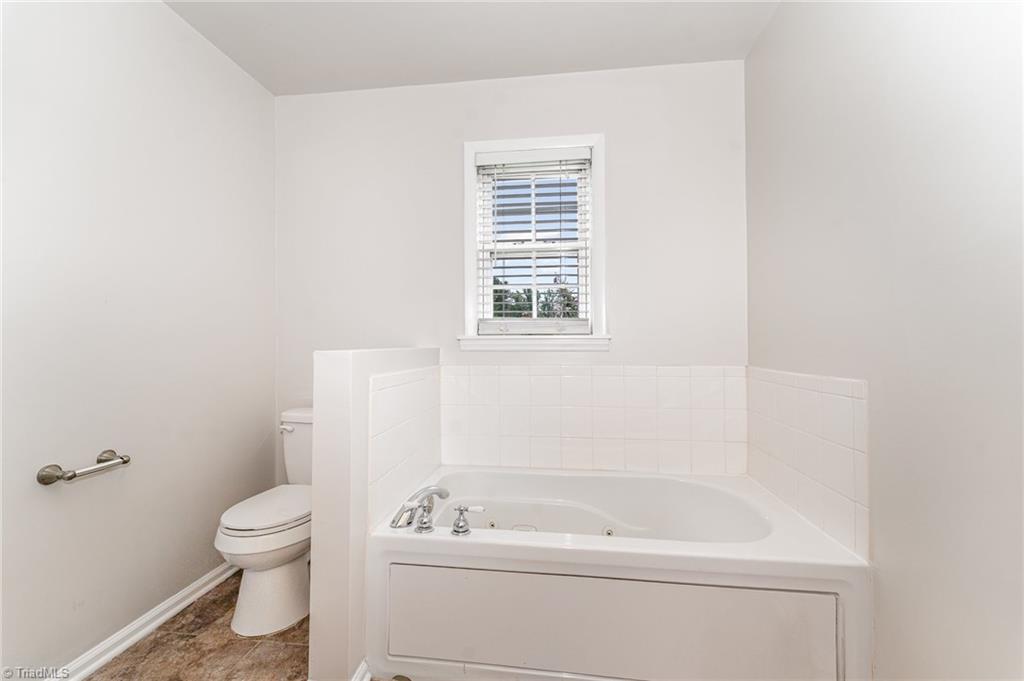 property viewer photo 12