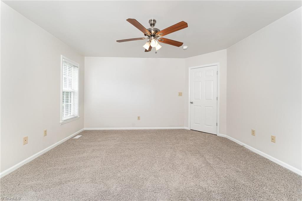 property viewer photo 15