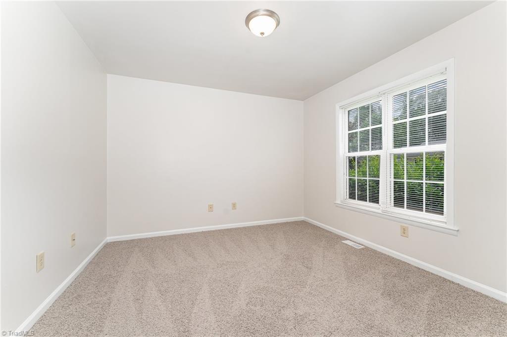 property viewer photo 18