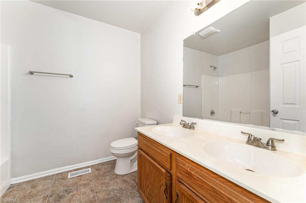 property viewer photo 19