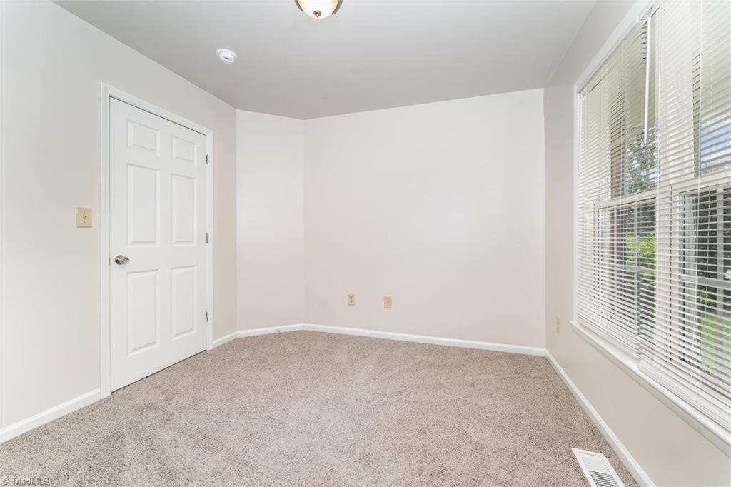 property viewer photo 20