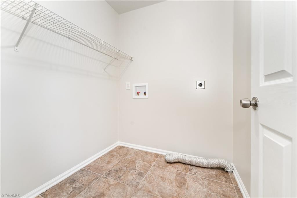 property viewer photo 22