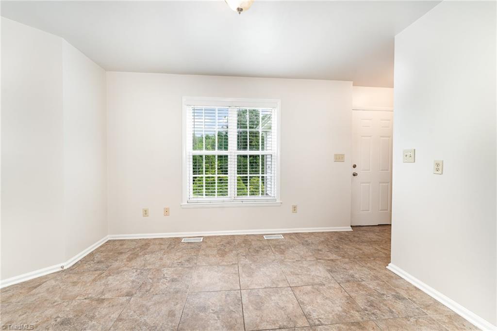 property viewer photo 23