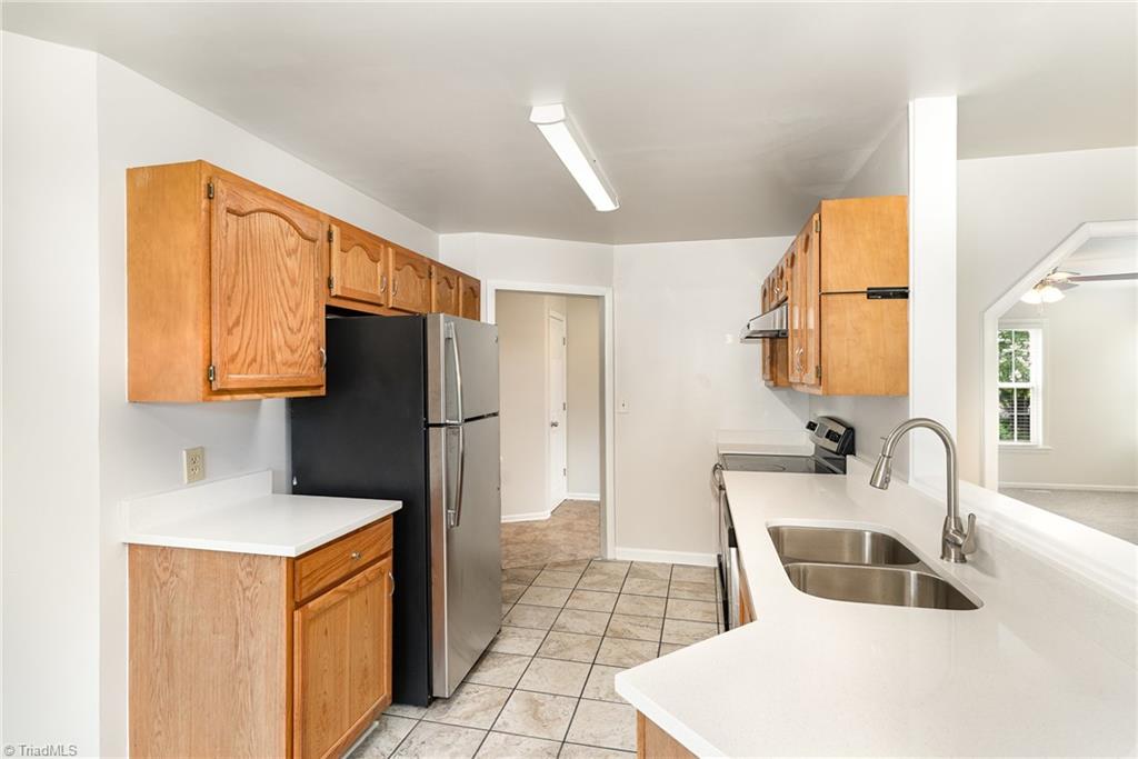 property viewer photo 7