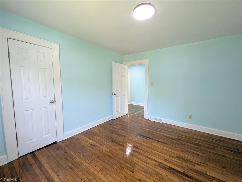 property viewer photo 16