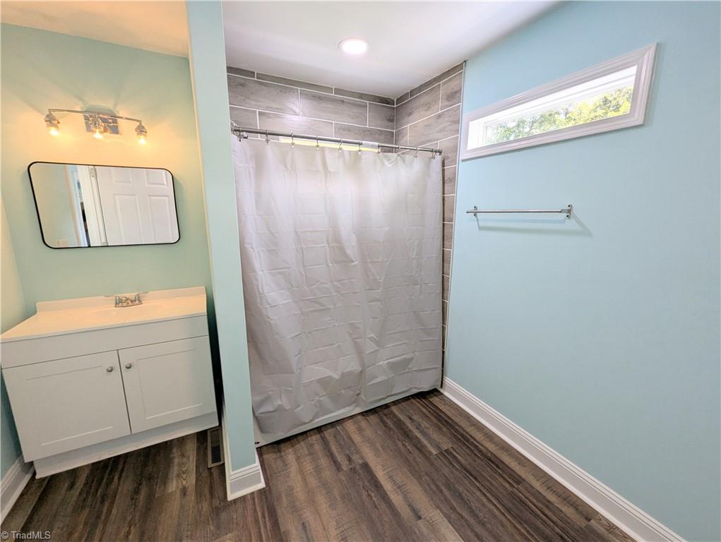 property viewer photo 23