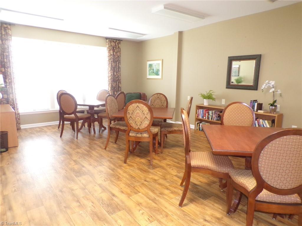 property viewer photo 32