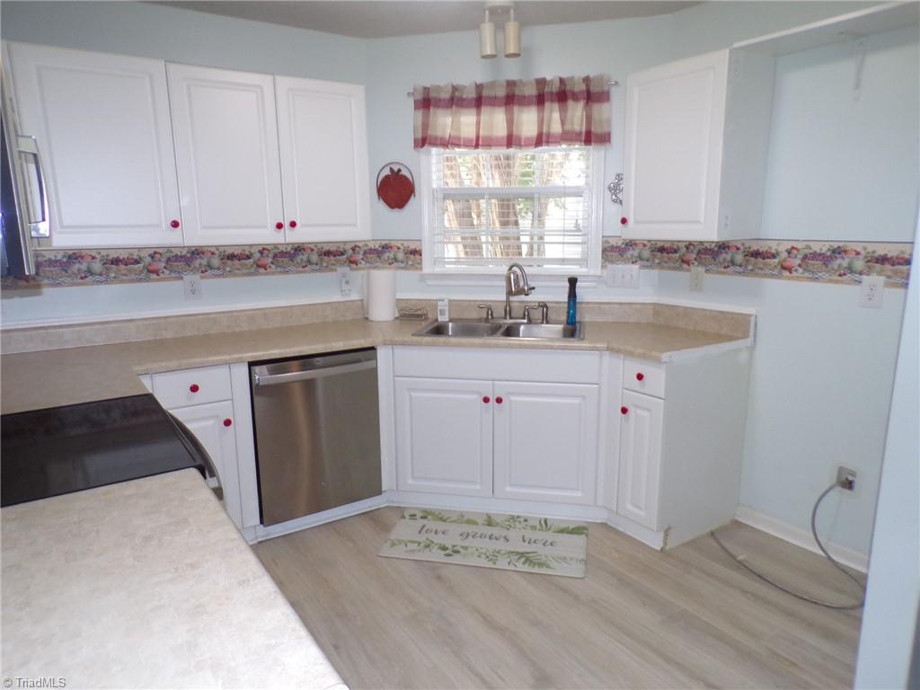 property viewer photo 6