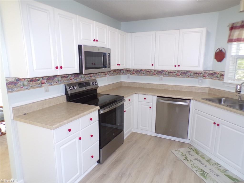 property viewer photo 8