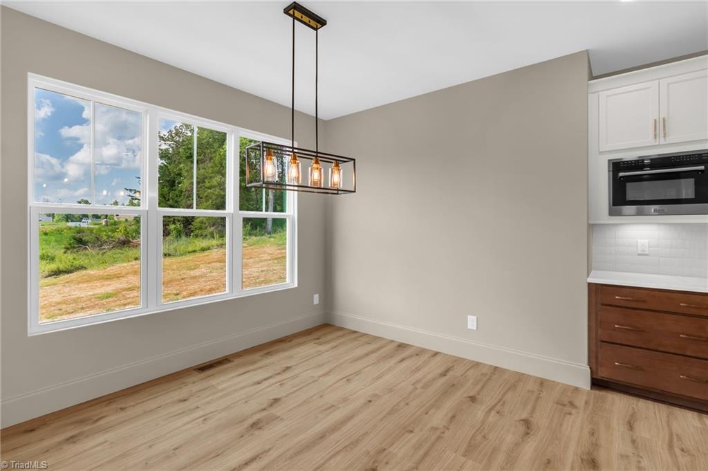 property viewer photo 12