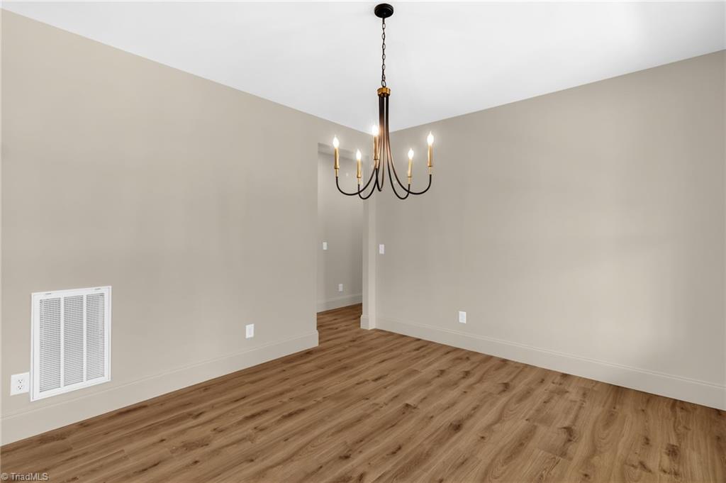 property viewer photo 17
