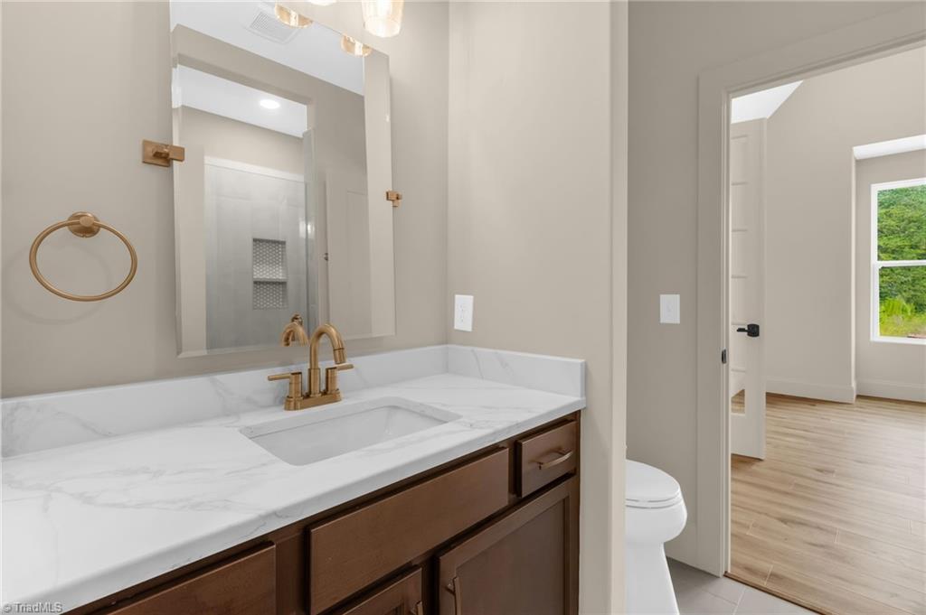 property viewer photo 27