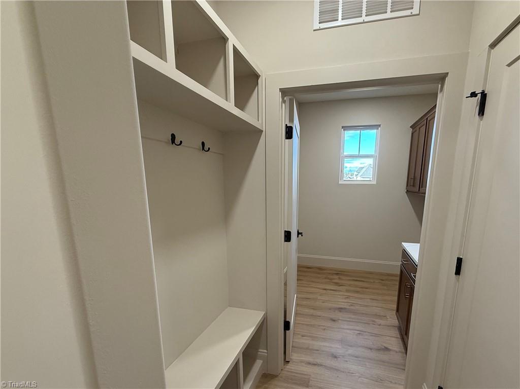 property viewer photo 28